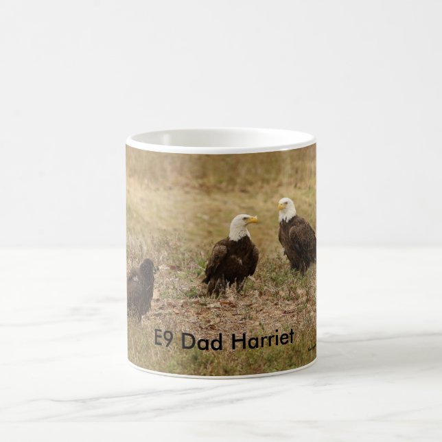 Have a nice cup of coffee with E9, Dad and Harriet (Center)