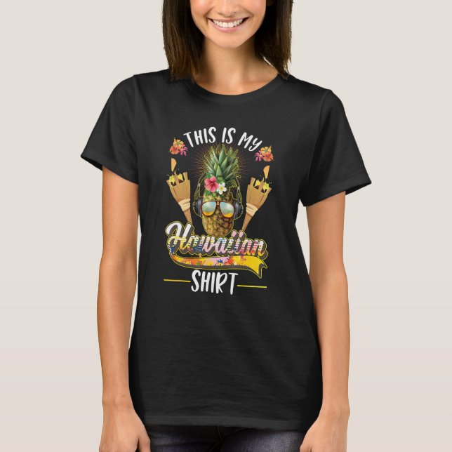 Hawaii Pineapple Holiday T-Shirt (Front)