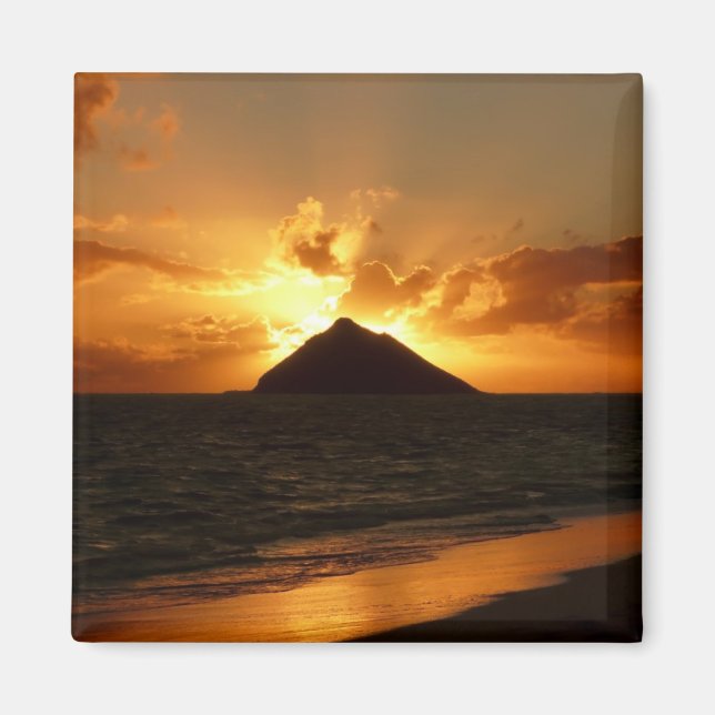 Hawaii sunrise at the beach magnet (Front)