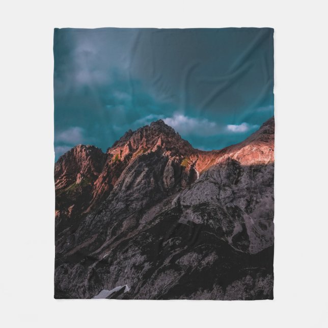HAWAII VOLCANO DIGITAL WALLPAPER FLEECE BLANKET (Front)
