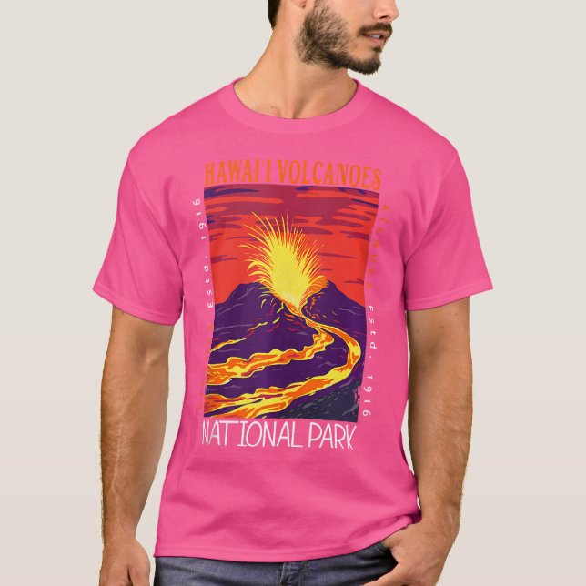 Hawaii Volcanoes National Park Kilauea Volcano Vin T-Shirt (Front)