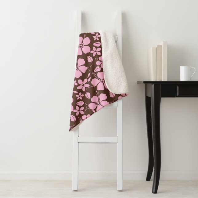 HAWAIIAN HULA (HIBISCUS) BROWN/PINK SHERPA BLANKET (In Situ)