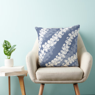 Hawaiian Print Puakenikeni lei Throw Pillow