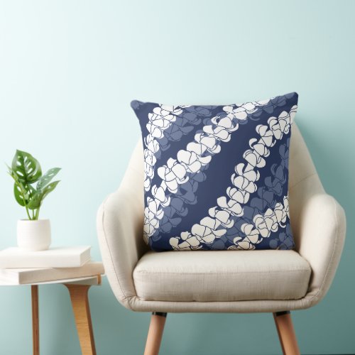 Hawaiian Print Puakenikeni lei Throw Pillow