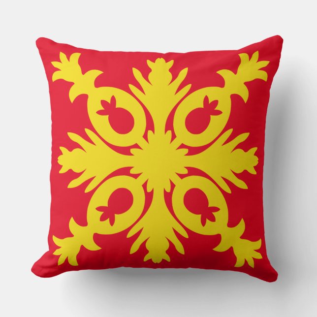 HAWAIIAN QUILT PILLOW- pineapple Throw Pillow (Front)