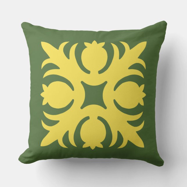 HAWAIIAN QUILT PILLOW- pineapple Throw Pillow (Front)