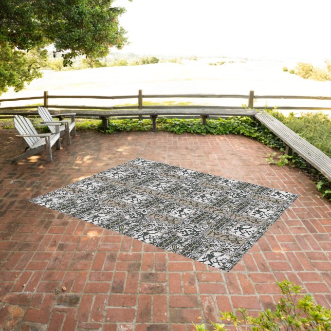 Hawaiian Traditional Petroglyph Tapa Outdoor Rug (Insitu (Outdoor 3))