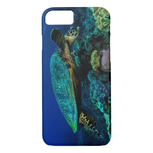 Hawksbill Sea Turtle on the Great Barrier Reef iPhone 87 Case