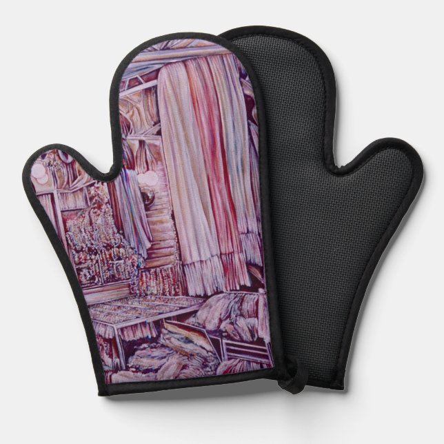 He can make a Living Room out of Me Oven Mitt (Front/Back)