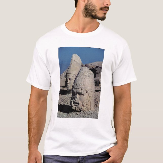 Head of Zeus-Oromandes and a goddess T-Shirt (Front)