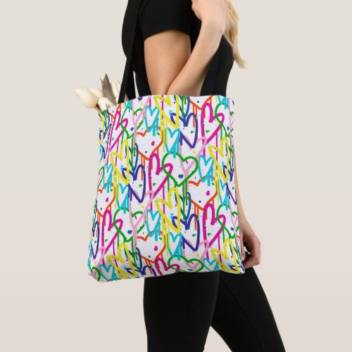 Heart painted graffiti pattern design tote bag