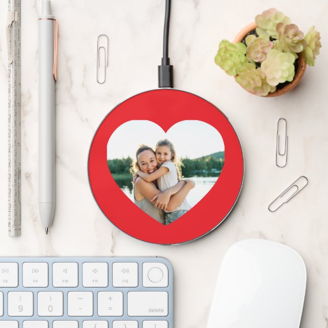 Heart Photo Red Wireless Charger (Desk)