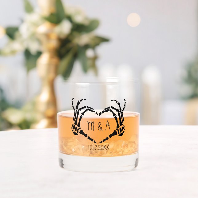 Heart Shape Skeleton Hands Personalized Wedding Whiskey Glass (Insitu (Wedding))