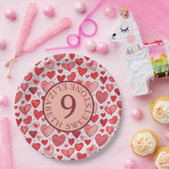 Hearts and Love Paper Plates (Party)
