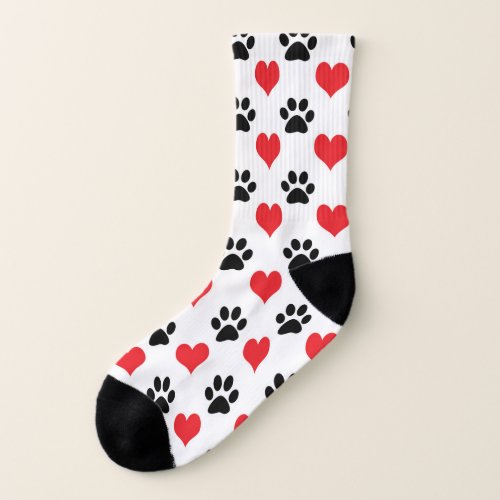 Hearts and paws pattern socks