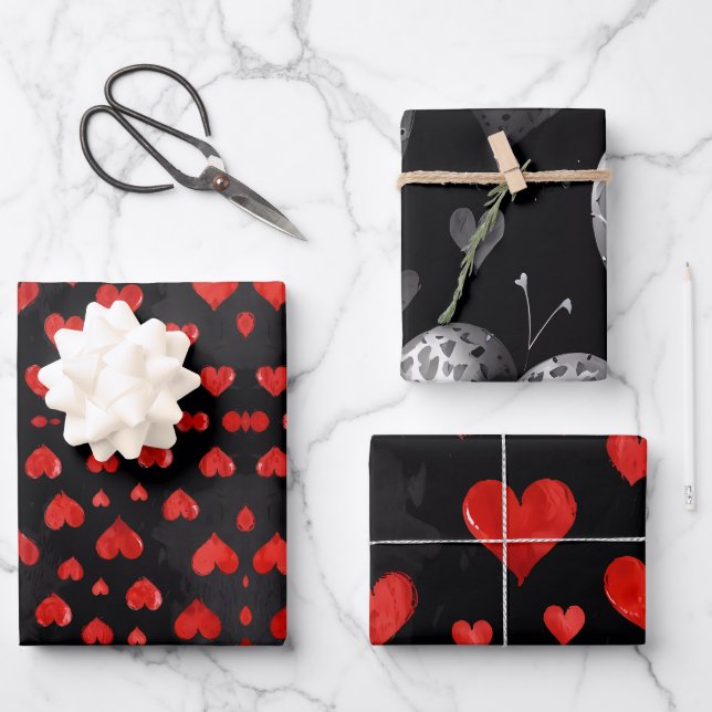 Hearts in red and silver wrapping paper sheets (Front)