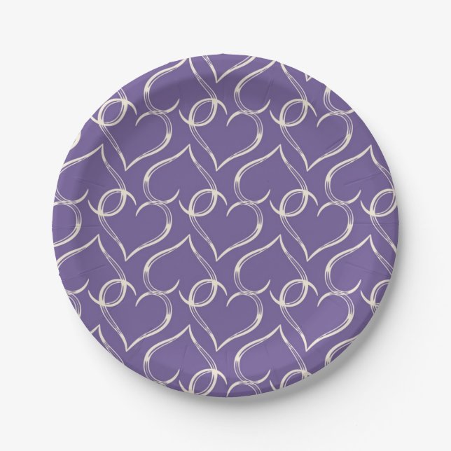 Hearts pattern paper plates (Front)