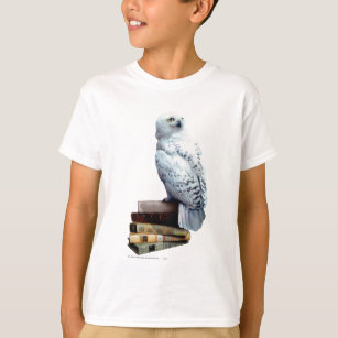 Hedwig on books T-Shirt