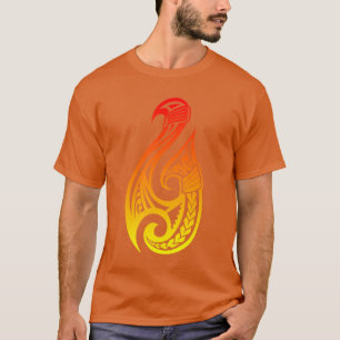 Hei matau traditional maori hook T-Shirt