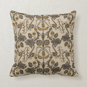 'Henna' pillow. Throw Pillow