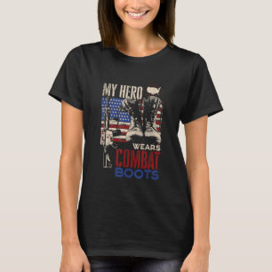 Hero Wears Combat Boots Combat Veteran  Veterans D T-Shirt