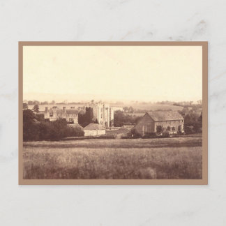 Hever Castle - Kent - Vintage Postcard