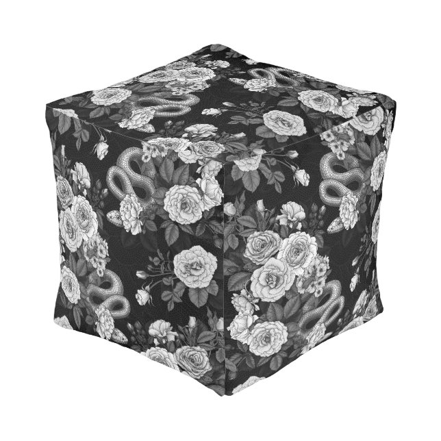 Hidden in the roses 3 pouf (Angled Front)