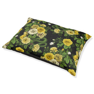Hidden in the roses,yellow and green pet bed