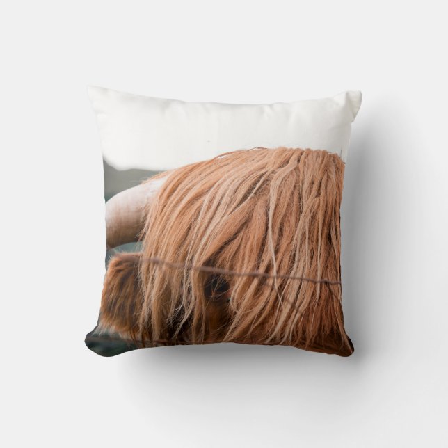 HIGHLAND KING THROW PILLOW (Front)
