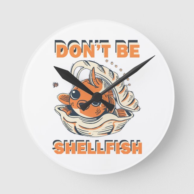 Hilarious Fish in a Shell Art Round Clock (Front)