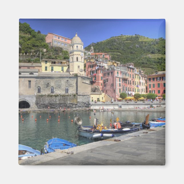 Hillside town of Vernazza, Cinque Terre, Liguria Magnet (Front)