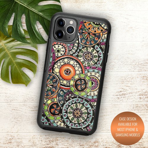 Hip Retro Chic Funky Floral Circles Art Pattern iPhone 13 Case