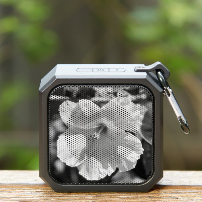 Hisbiscus Realistic Flower Botanical Image Bluetooth Speaker (Insitu(Outdoor))
