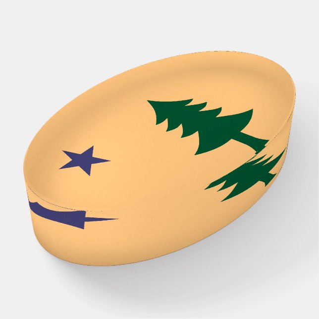 Historic Flag of Maine (1901–1909) Paperweight (Angled)