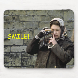 HM Queen Elizabeth Camera Smile! Mouse Pad