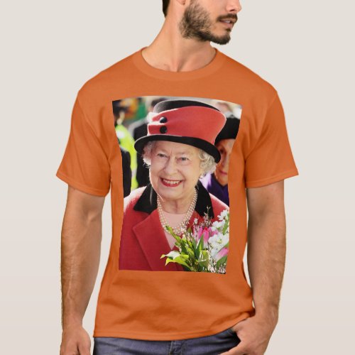 HM Queen Elizabeth II Brighton Professional Photo  T_Shirt