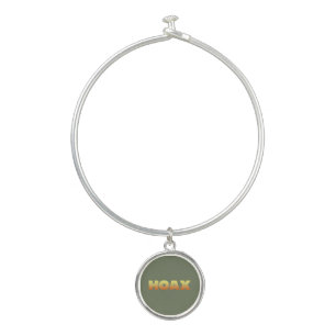 HOAX DESIGN BANGLE CHARM BRACELET