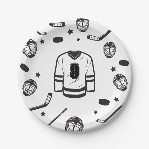 Hockey black and White Birthday Paper Plates
