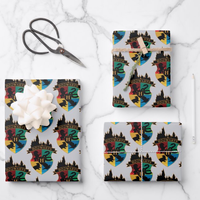 HOGWARTS™ Castle Crest House Pride Badge Wrapping Paper Sheets (Front)