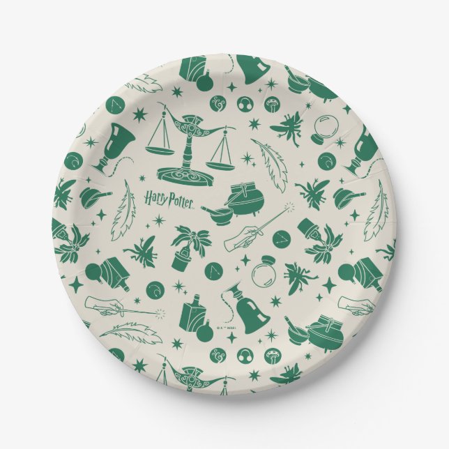 HOGWARTS™ Class Club Pattern Paper Plates (Front)
