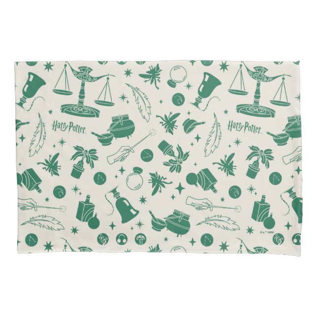 HOGWARTS™ Class Club Pattern Pillow Case (Front)