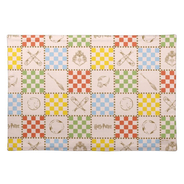 HOGWARTS™ QUIDDITCH™ Team Checker Pattern Cloth Placemat (Front)