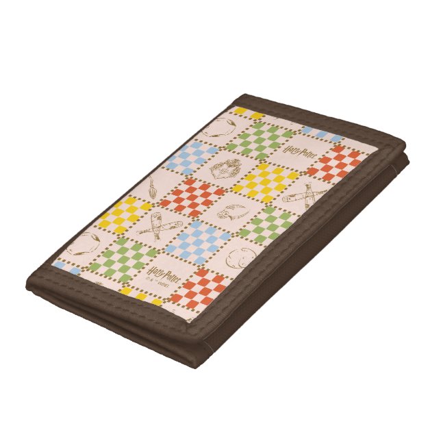 HOGWARTS™ QUIDDITCH™ Team Checker Pattern Trifold Wallet (Bottom)
