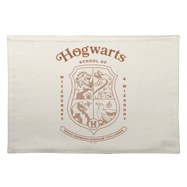 HOGWARTS™ School of Witchcraft and Wizardry Crest Cloth Placemat (Front)