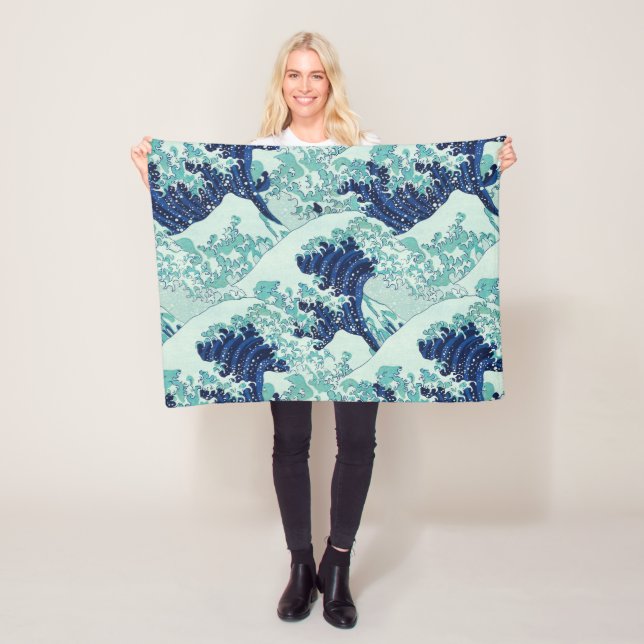 Hokusai Blue Waves Pattern Fleece Blanket (In Situ)