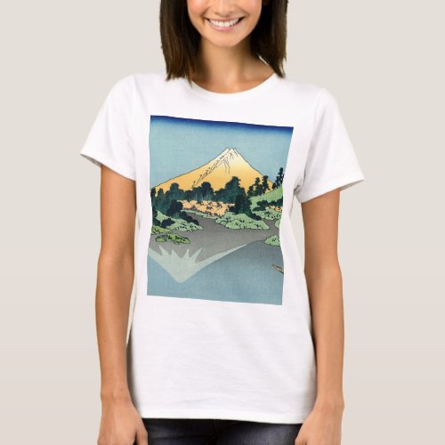 Hokusai Mount Fuji reflects in Lake Kawaguchi   T_Shirt