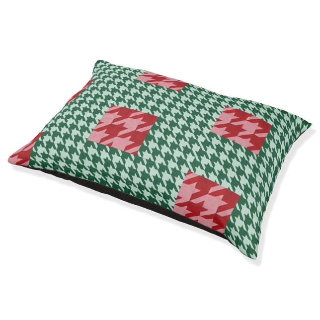 Holiday Houndstooth Pet Bed (Angled)