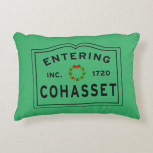 Holiday Wreath Entering COHASSET Accent Pillow