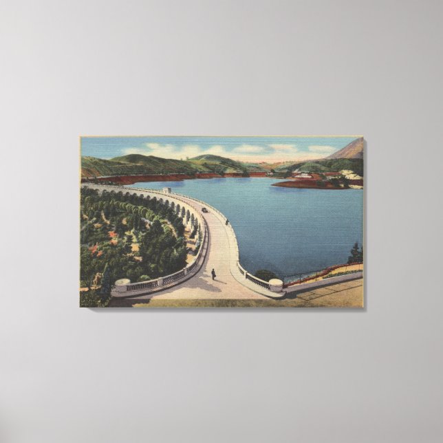 Hollywood, CALake Hollywood & Mulholland Drive Canvas Print (Front)