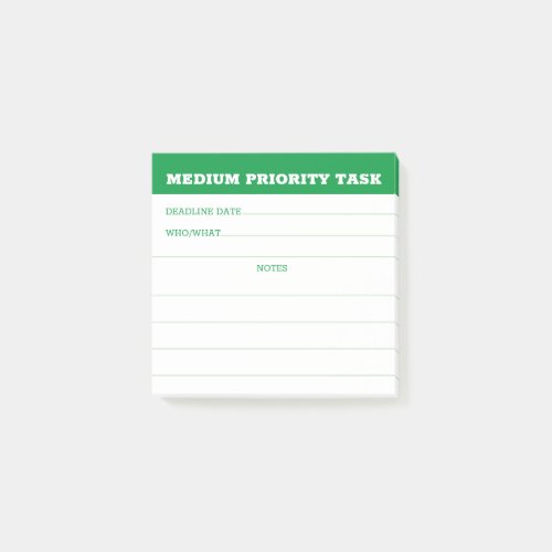 Home office employee medium priority task reminder post_it notes
